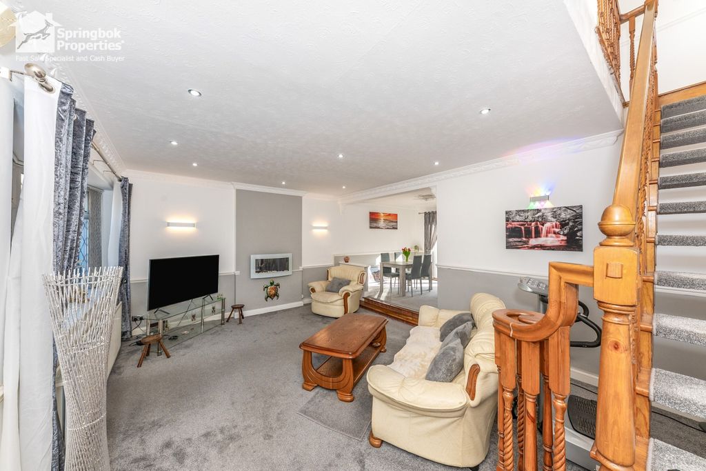 Property photo 3 of 20 Image 2