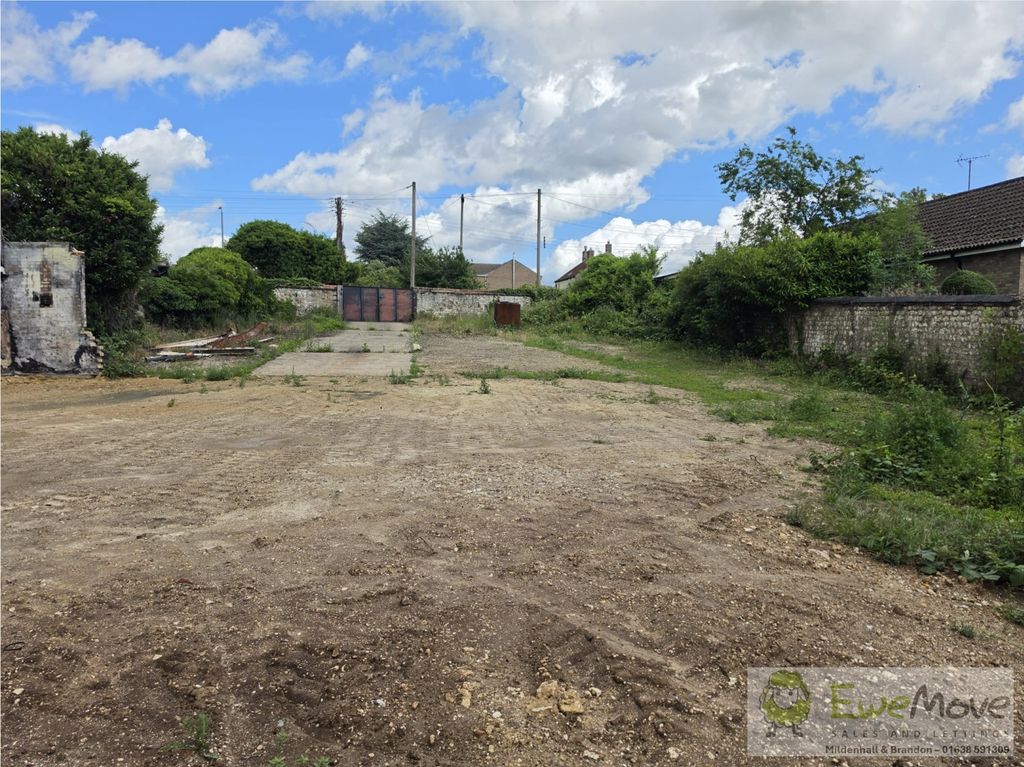 Property photo 3 of 9 Land 29 High Street 2