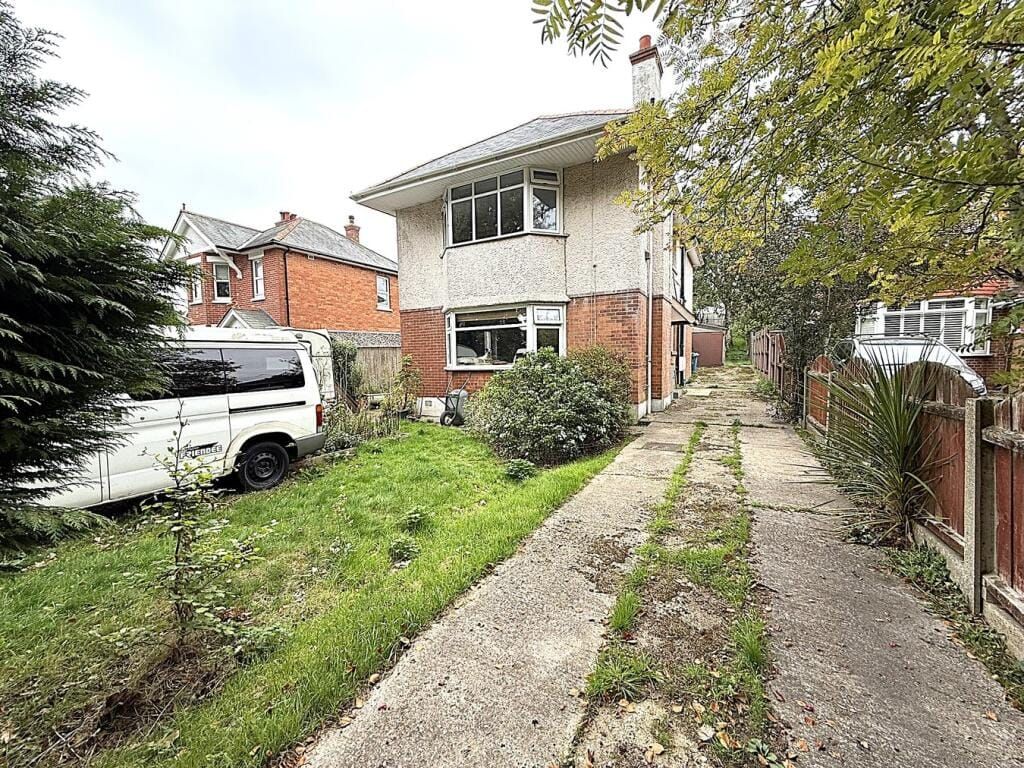 Property photo 1 of 20