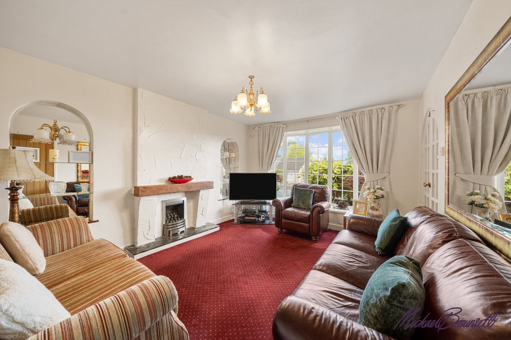 Property photo 3 of 33