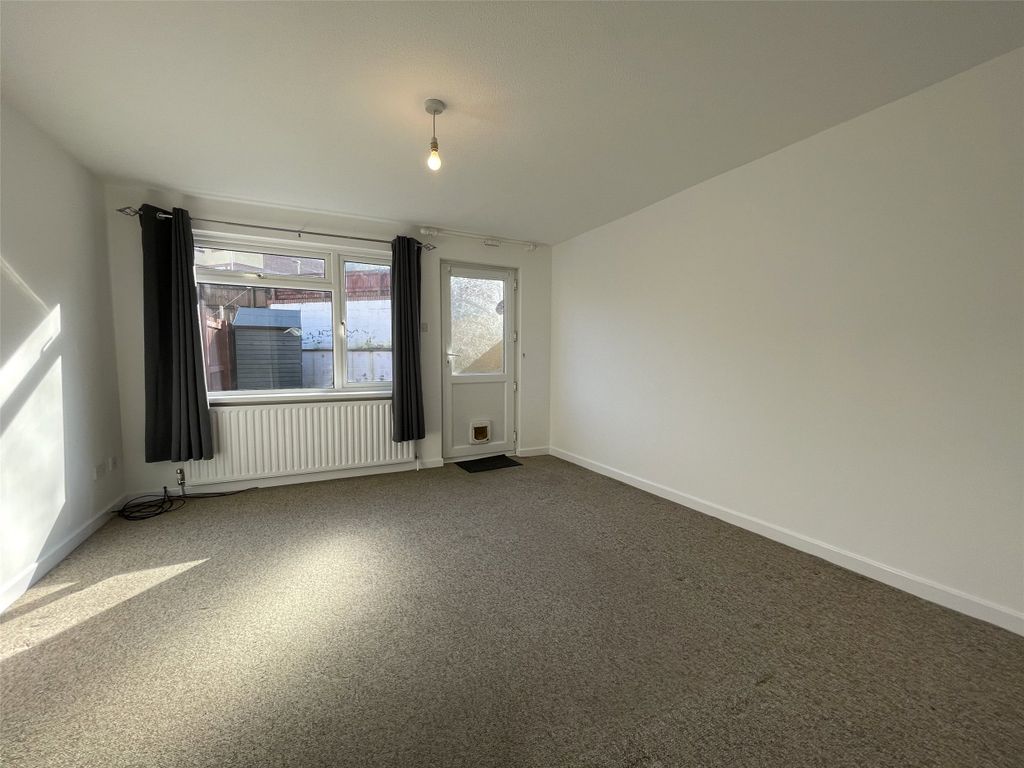 Property photo 3 of 10 Picture No. 14