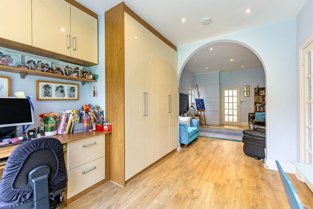 Additional image 10 of 5 bed detached house for saleLake View, Edgware HA8