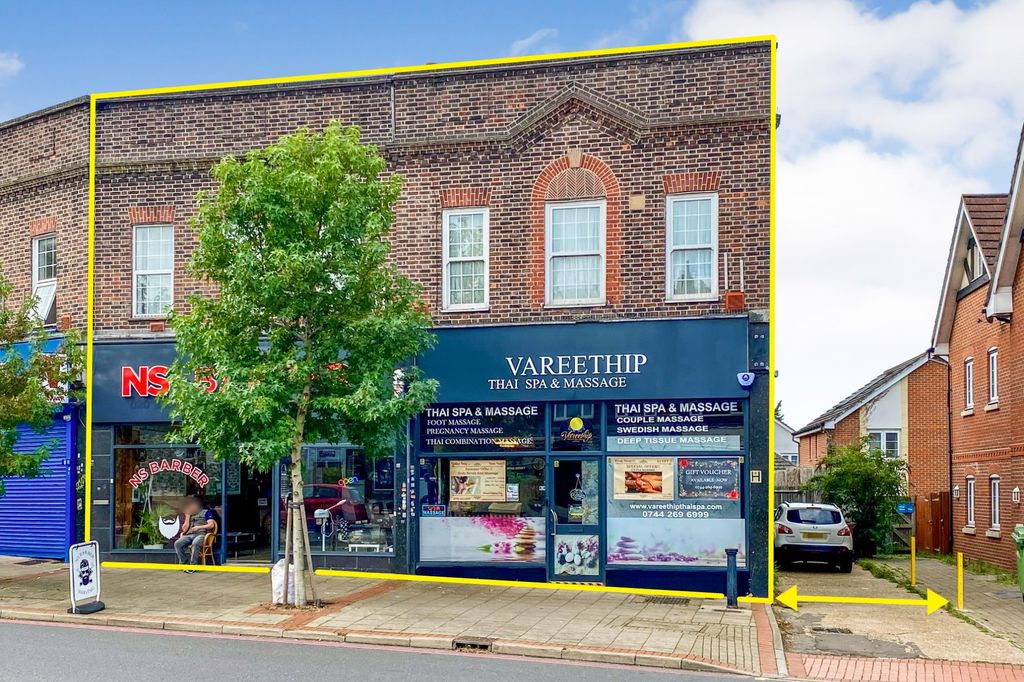 Property photo 3 of 6 7-9 Cheam Common Road, Worcester Park Kt4 8Tl