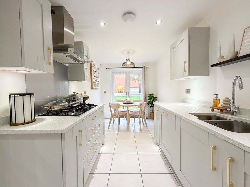 Property photo 3 of 17 Kitchen/Diner