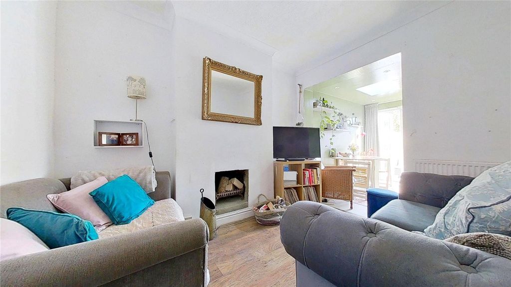 Property photo 2 of 11 Picture No. 03