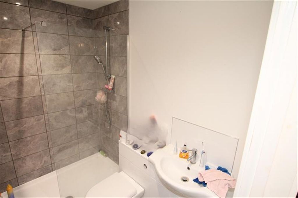 Property photo 3 of 3 (Main)