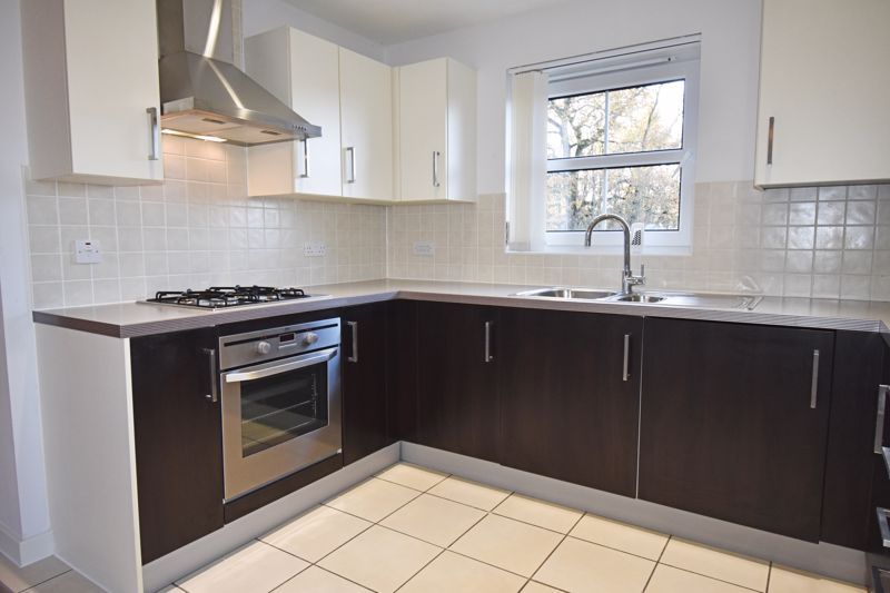 Property photo 2 of 9 Photo 8