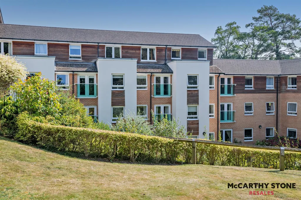 Apartment in Broadland, Thorpe St Andrew - View 3