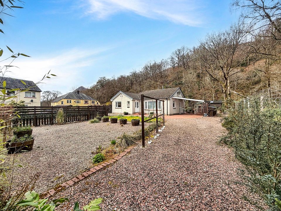 Property photo 3 of 51