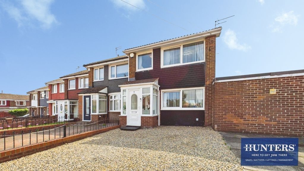 Property photo 1 of 19 External
