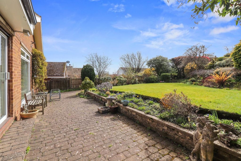 Property photo 2 of 30 Rear Garden