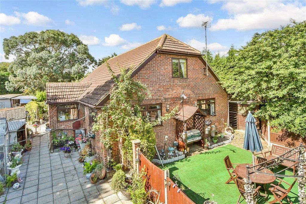 Property photo 2 of 13 External (Web)