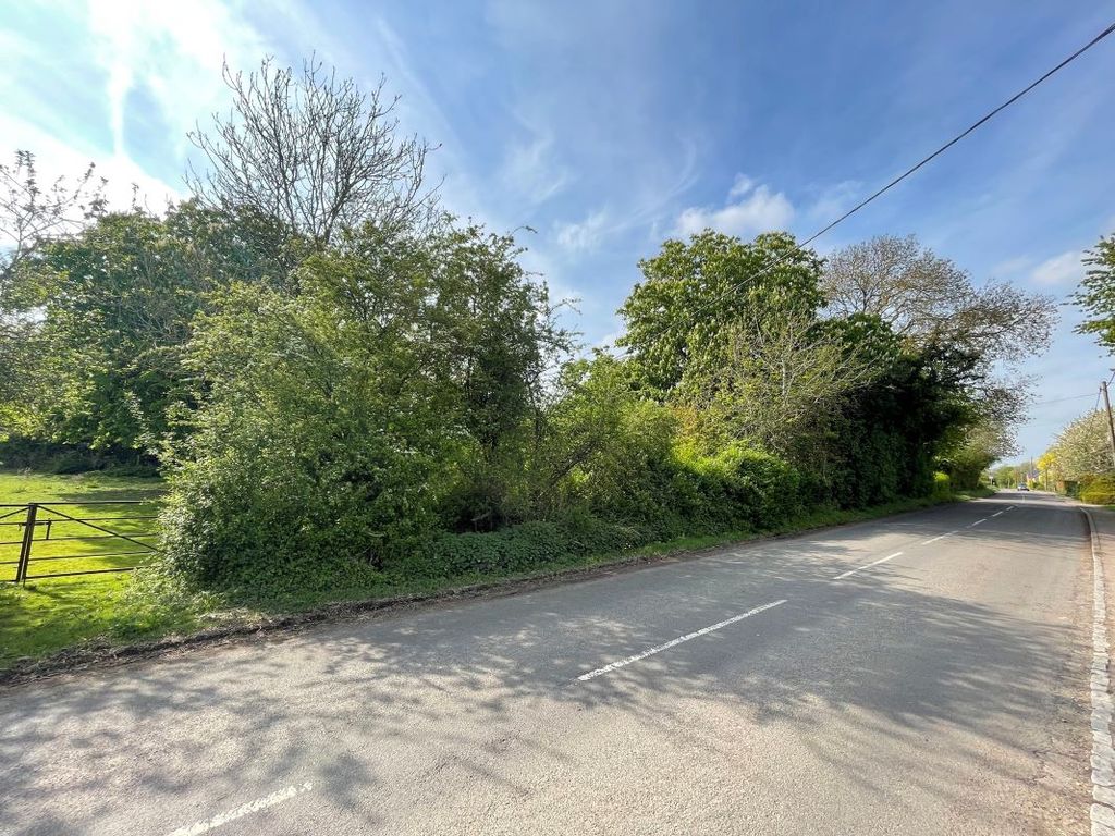 Property photo 3 of 6