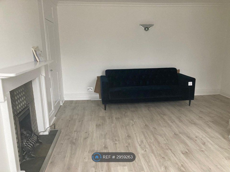 Property photo 2 of 11 Living Area