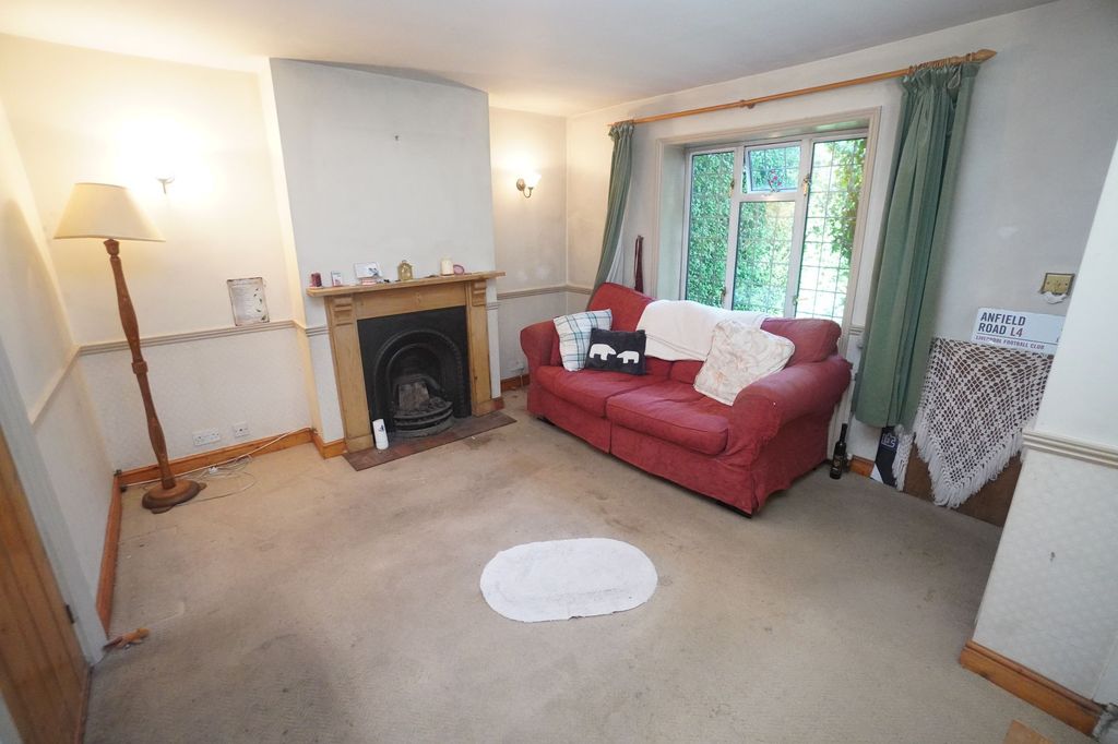Property photo 2 of 13