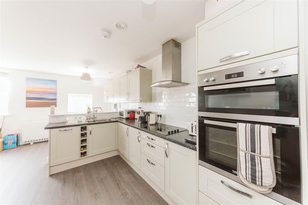 Property photo 3 of 13 Ks2B6221.Jpg