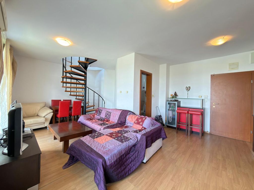 Property photo 1 of 33