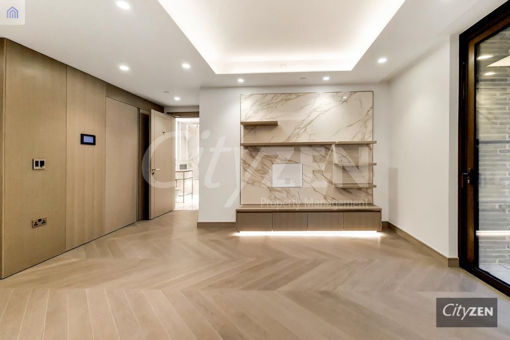 Property photo 2 of 17 Reception Room