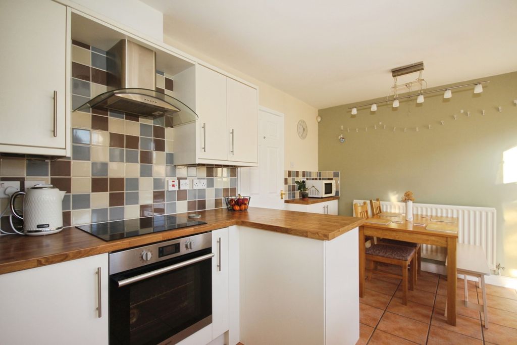 Property photo 3 of 19 Pbox-Img.Jpg