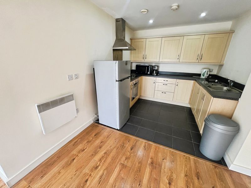 Property photo 3 of 14 Kitchen