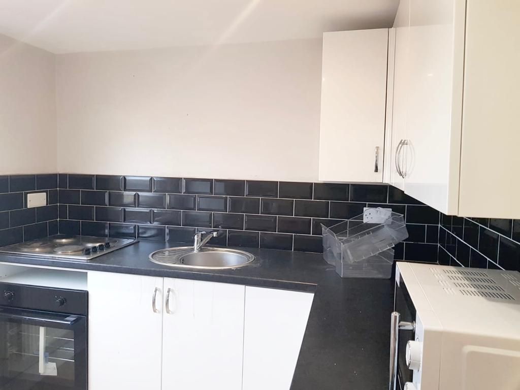 Property photo 1 of 3