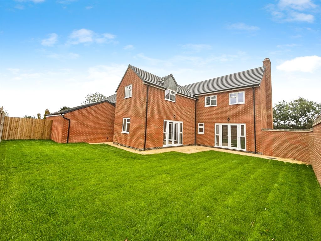 Property photo 2 of 25