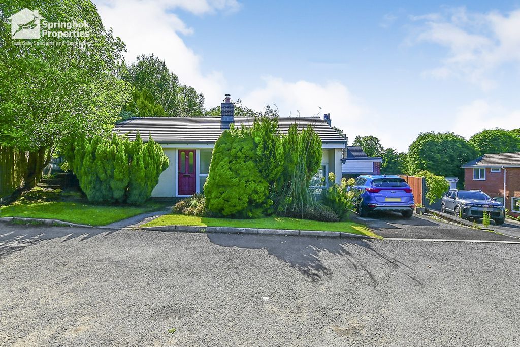 Property photo 1 of 21 Front View