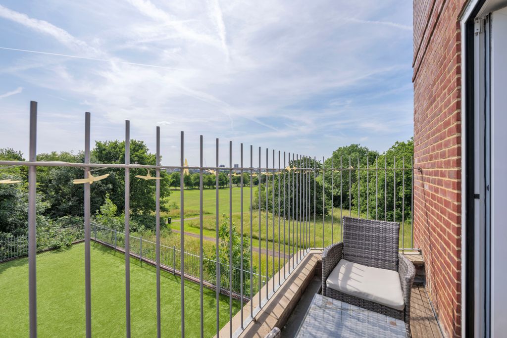 Property photo 1 of 14 Picture No. 22