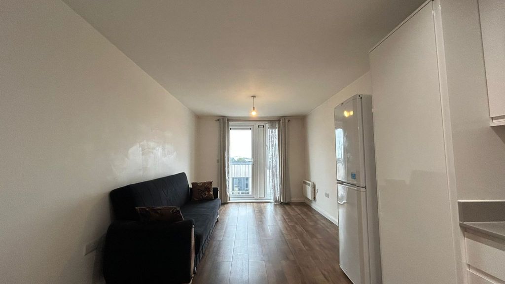 Property photo 1 of 6