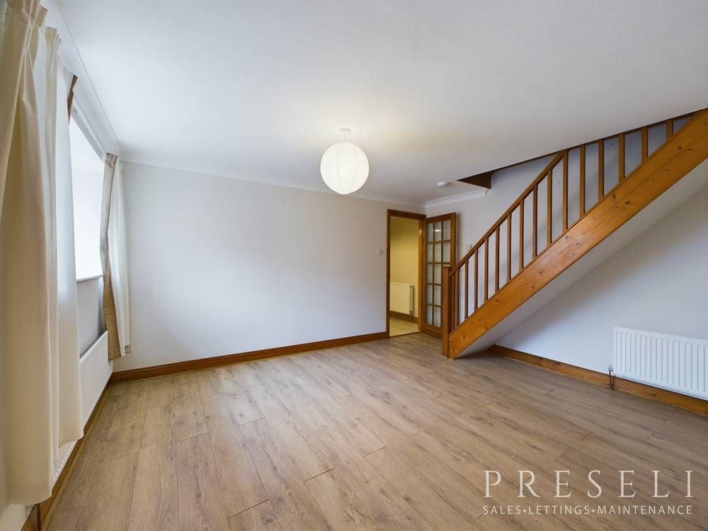 Property photo 2 of 14 Cam02375G0-Pr0030-Still003-Thumbnail-H750-70