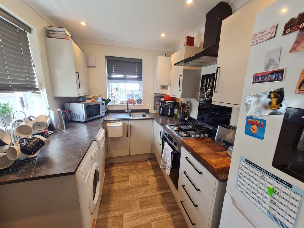 Property photo 3 of 21