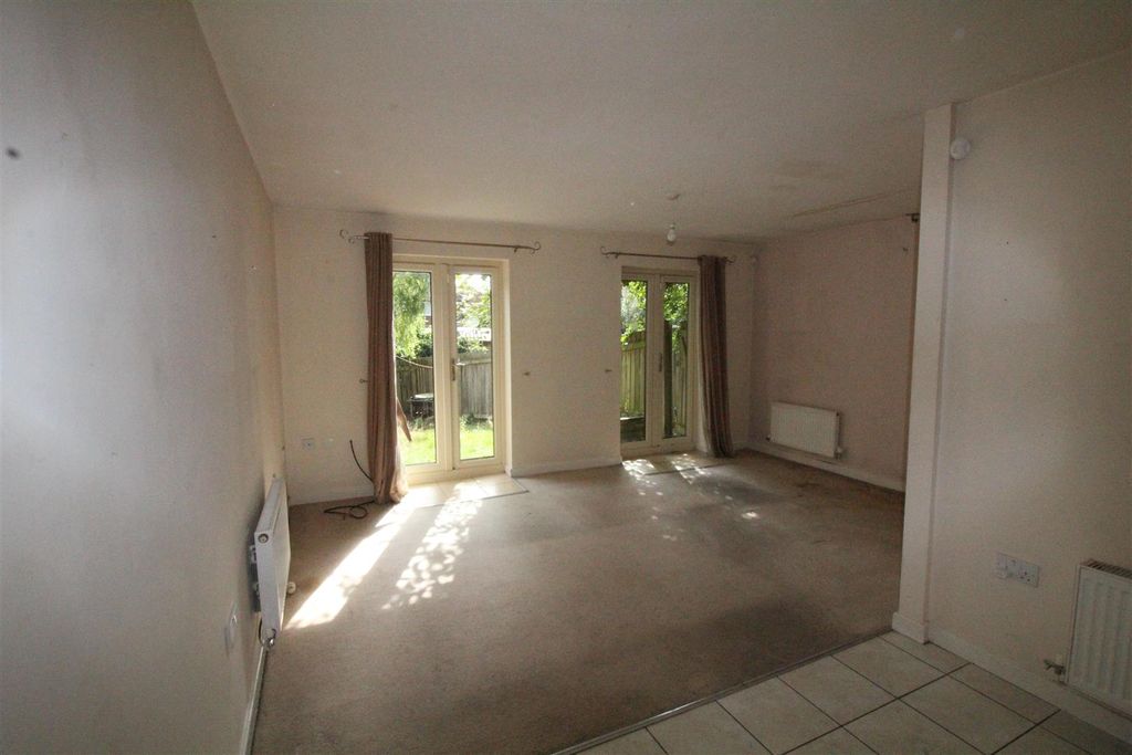 Property photo 3 of 12 Img_1486.Jpg