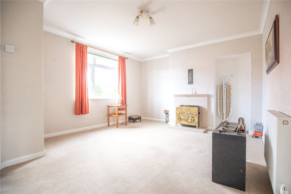 Property photo 2 of 17 Picture No. 08