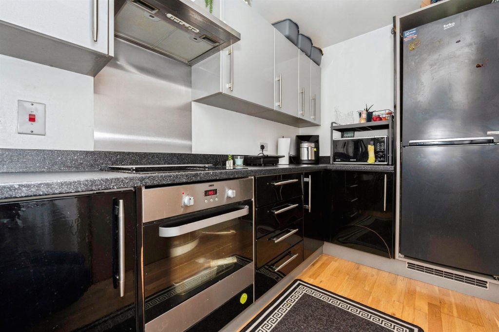 Property photo 3 of 14