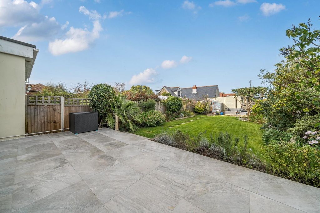 Property photo 2 of 18 1370334-16-68F9008699F6F.Jpg