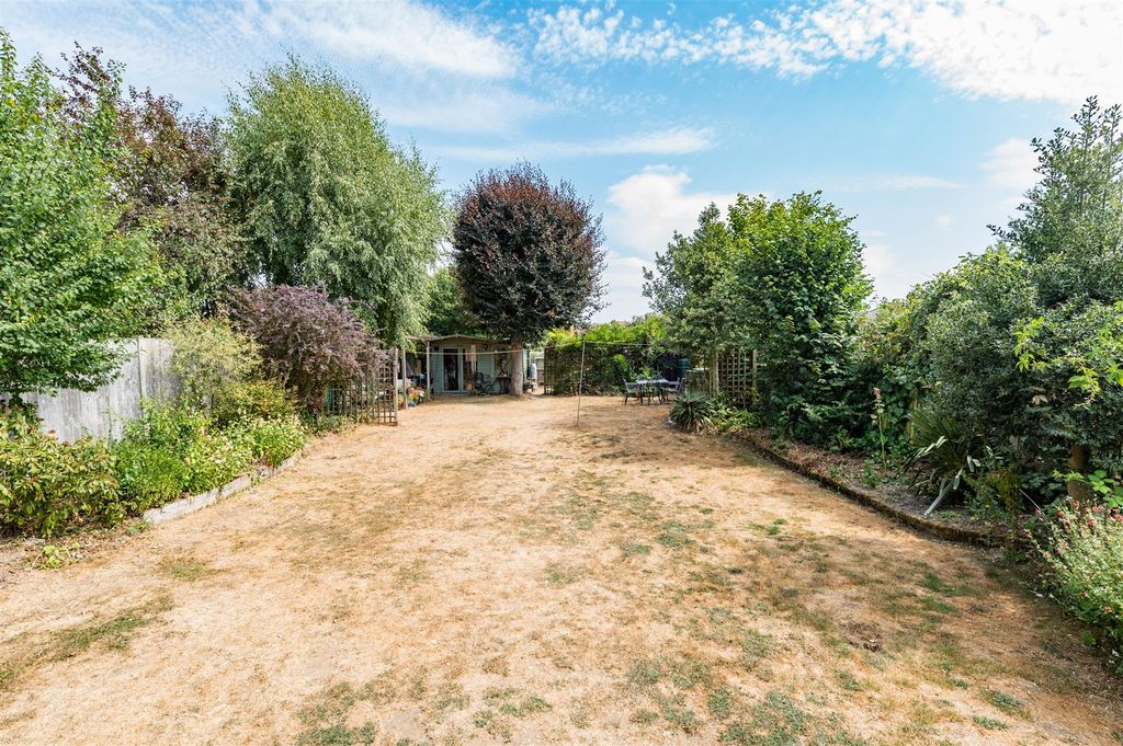 Property photo 2 of 26 Sidegate_19.Jpg