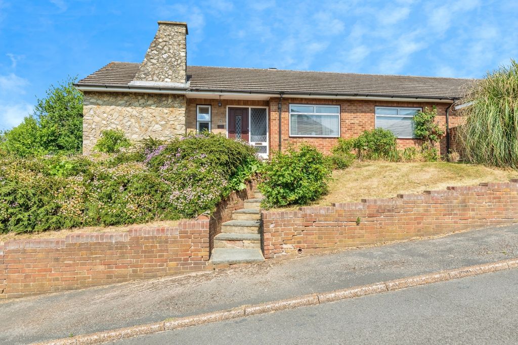 Property photo 2 of 18 Photo