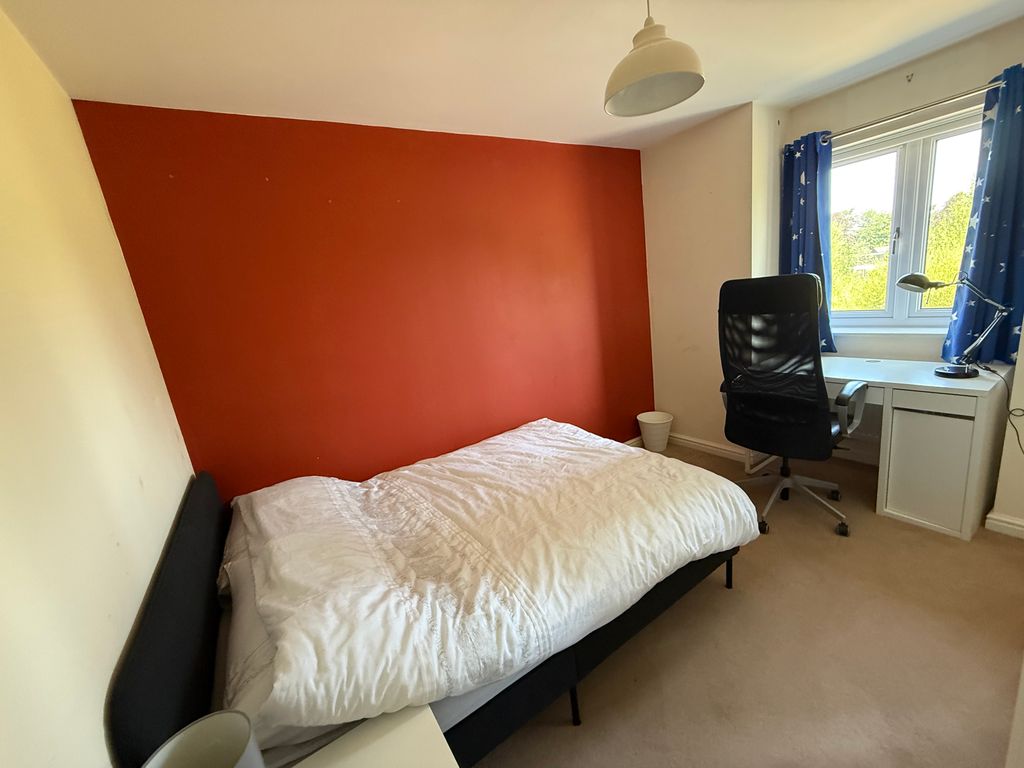Property photo 1 of 5