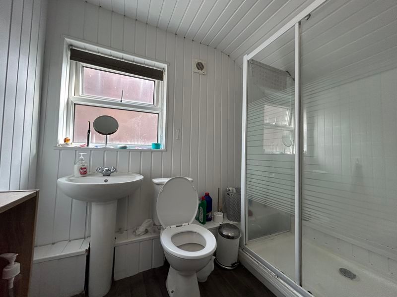 Property photo 3 of 9 Photo 10