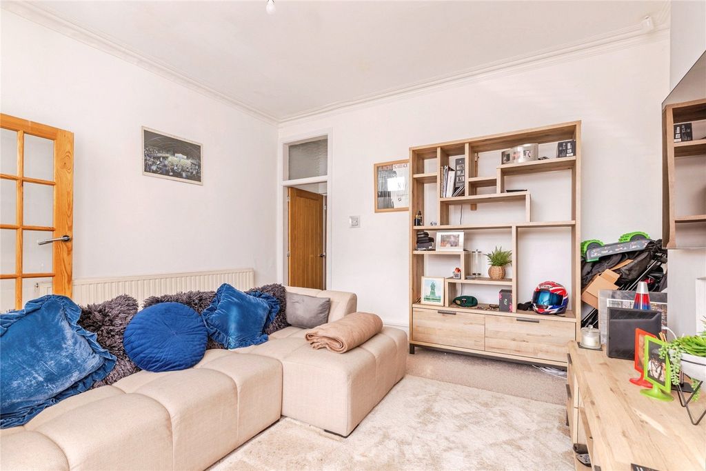 Property photo 3 of 17 Picture No. 05