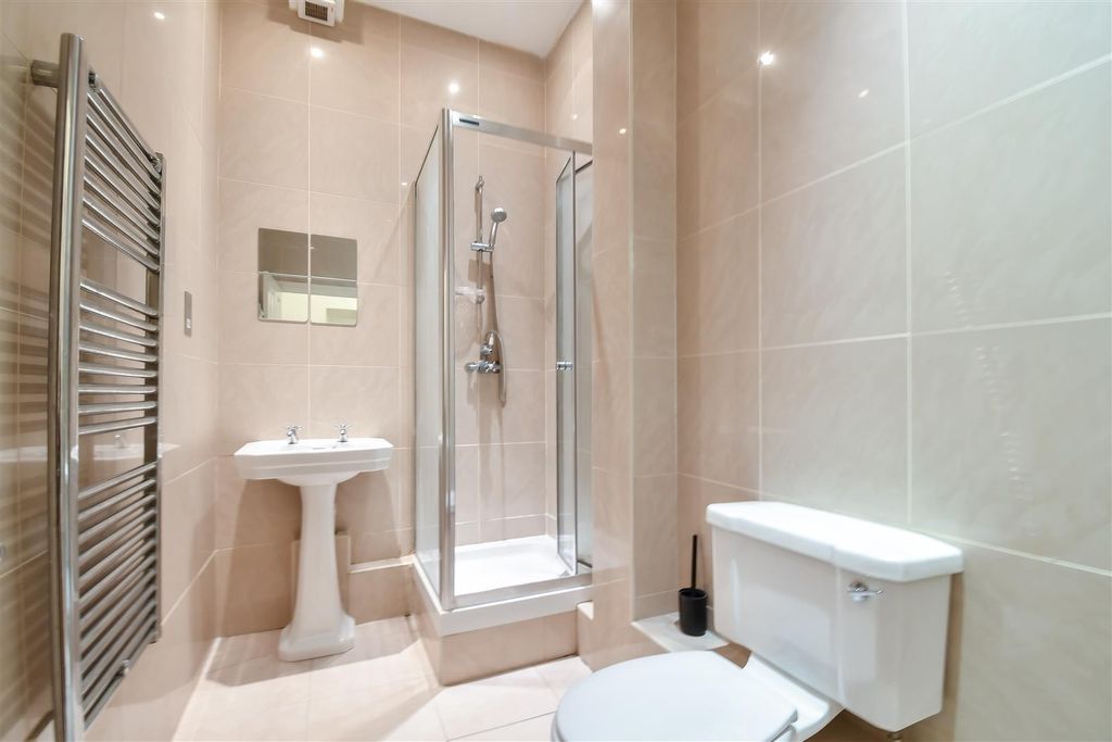 Additional image 5 of 1 bed flat for saleWindsor Court, Barry CF62