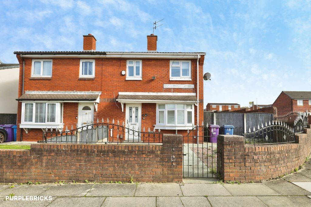 Property photo 1 of 21