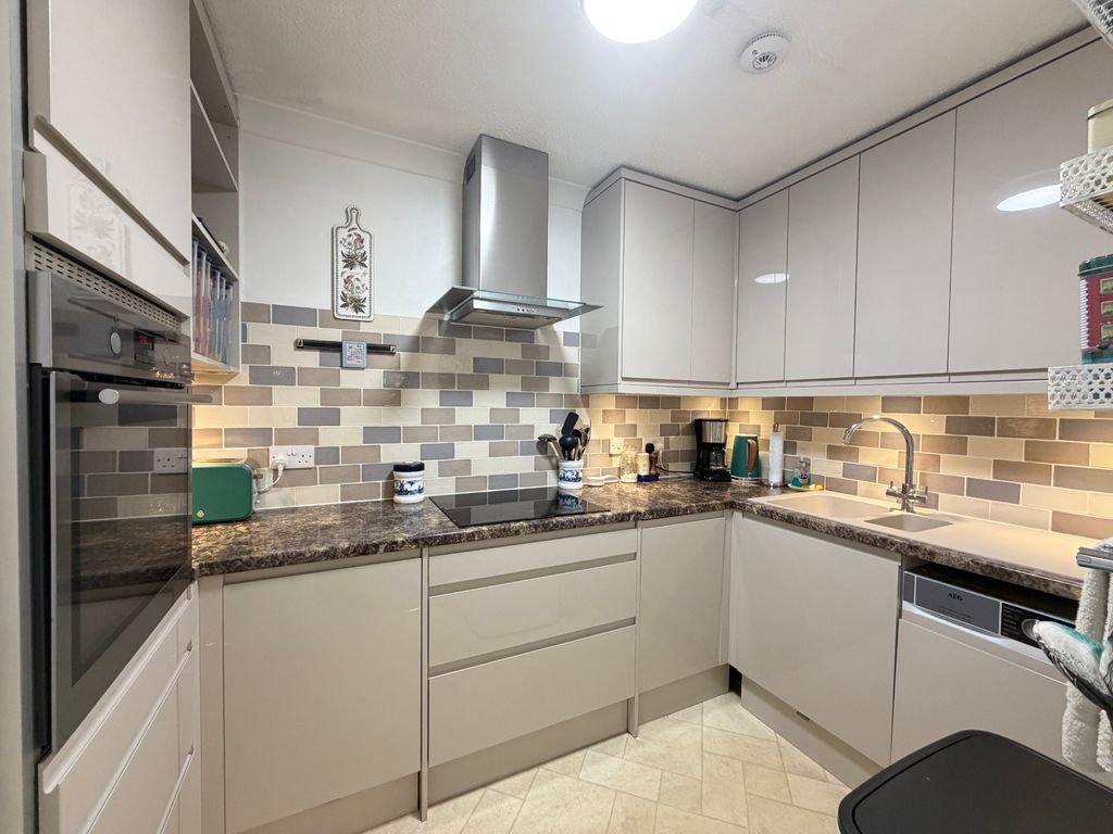 Property photo 2 of 10 Img_4259