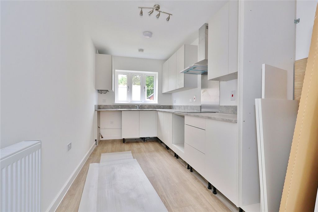 Property photo 2 of 9 Picture No. 05