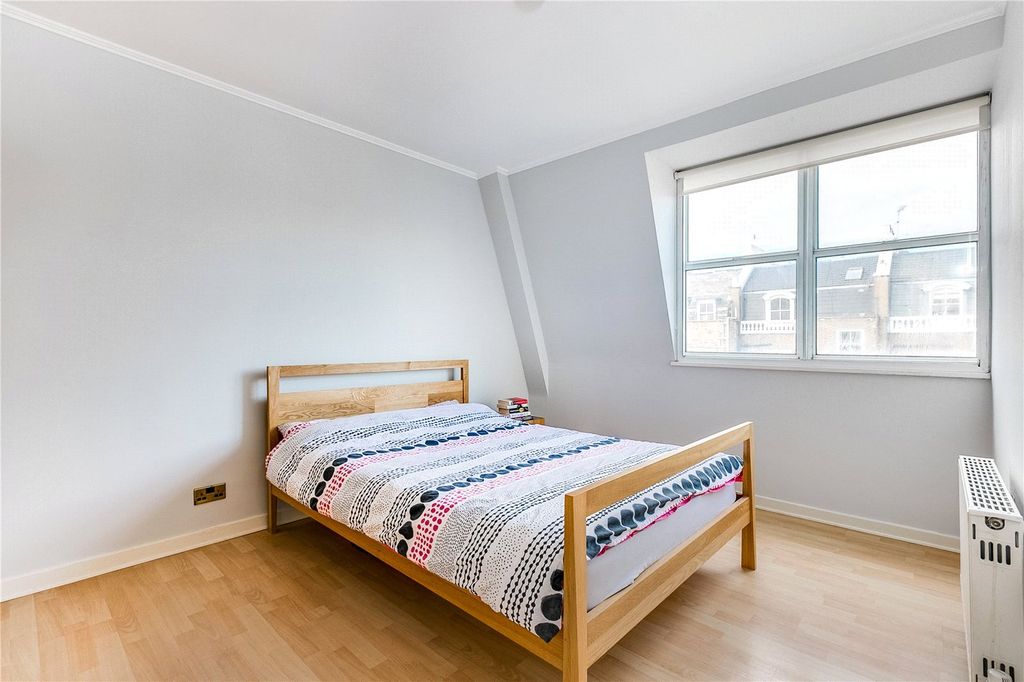 Property photo 2 of 7