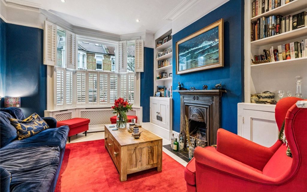 Property photo 3 of 13