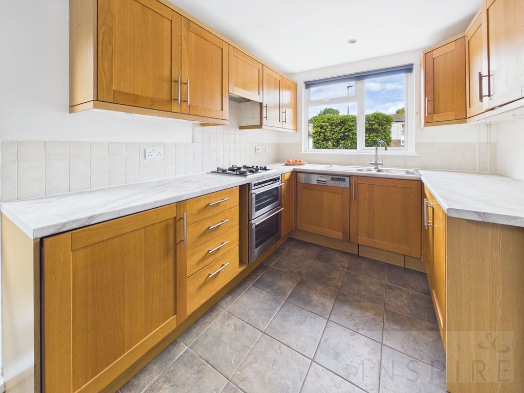 Property photo 3 of 22 Kitchen