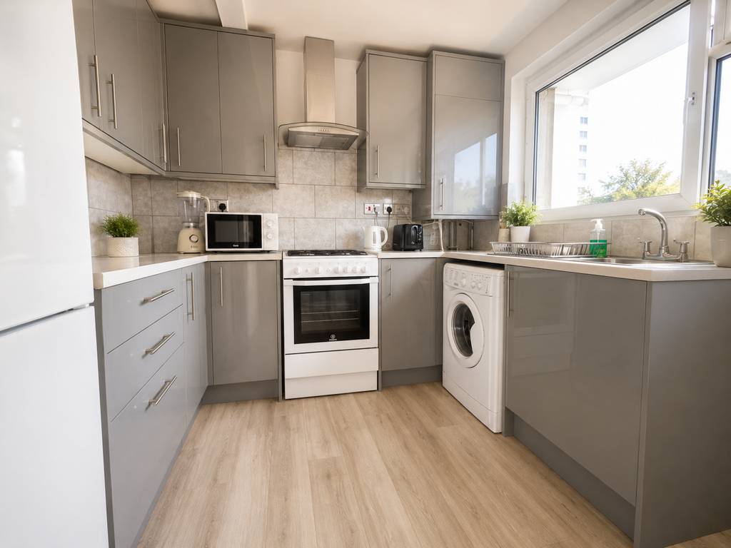 Property photo 1 of 12 Kitchen