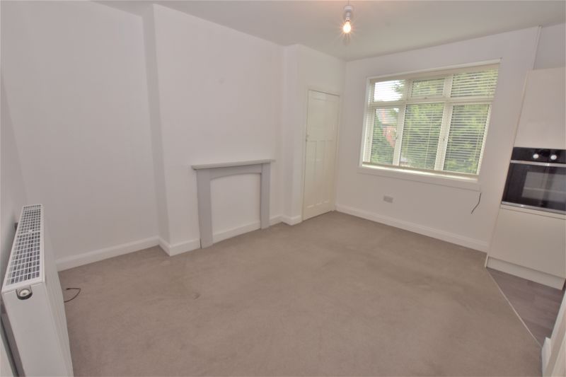 Property photo 3 of 6 Lounge