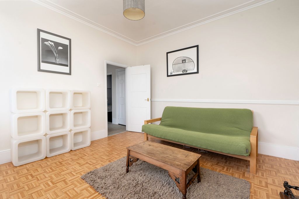 Property photo 3 of 7 Photo 03